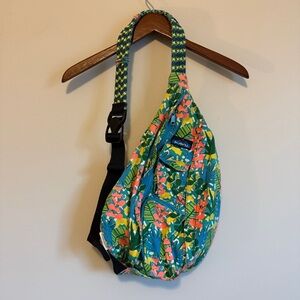 KAVU Limited Edition Rope Sling Crossbody Backpack Floral Tropical Blue Original
